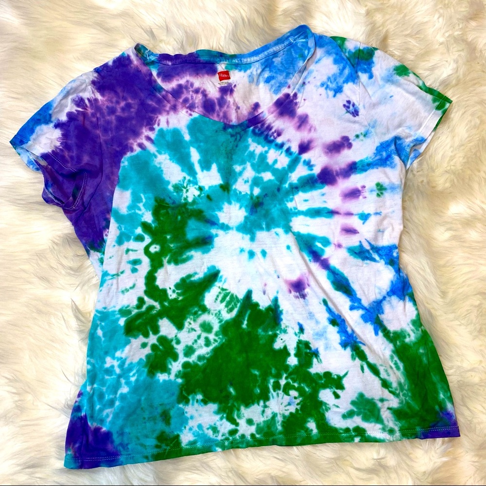 Tie Dye V Neck T Shirt